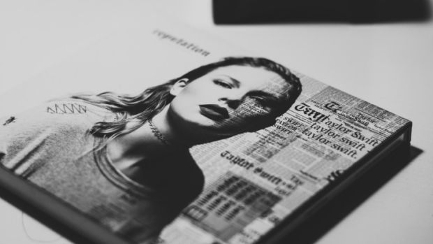 Online: Communicate like a Swiftie